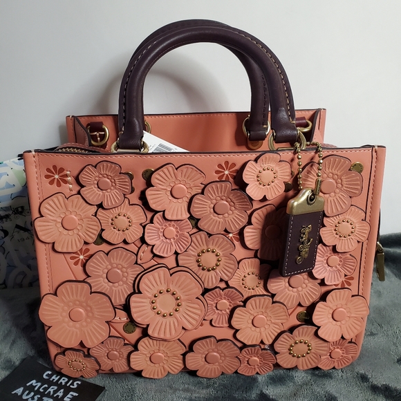 coach rogue 25 tea rose